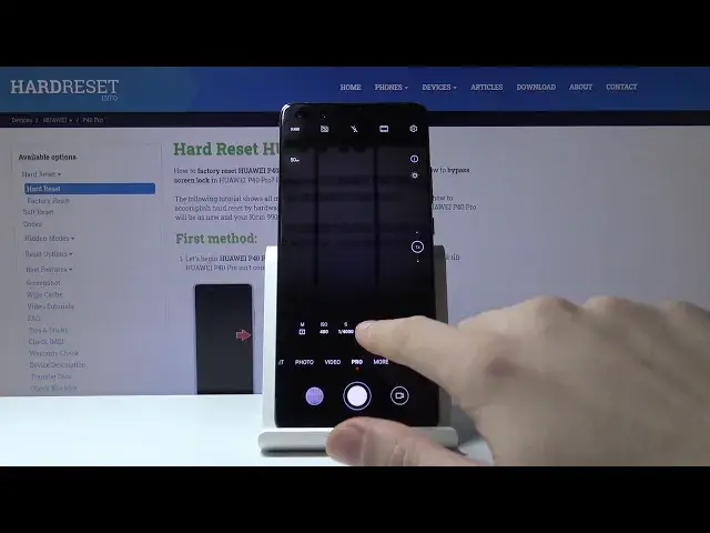 Video thumbnail for How to Use Camera Pro Mode on HUAWEI P40 Pro - Advanced Camera Settings