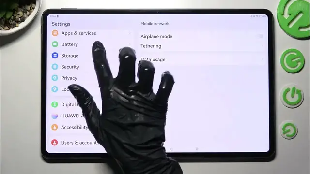 'Video thumbnail for How to Activate Performance Mode in HUAWEI MatePad Pro 12.6 – Increase Device Efficiency'