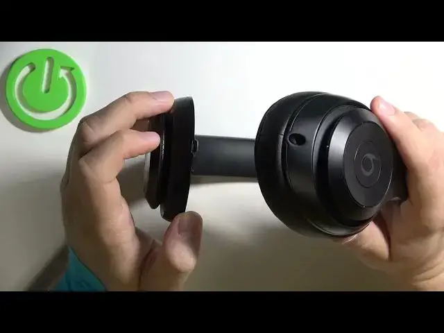 Video thumbnail for How to Check Battery Level in Beats Studio 3?