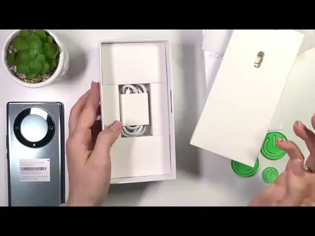 Video thumbnail for Does HONOR Magic5 Lite Comes With Charger?