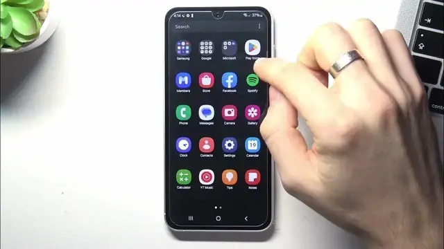 Video thumbnail for How to Set Device Theme on SAMSUNG Galaxy Device 2023