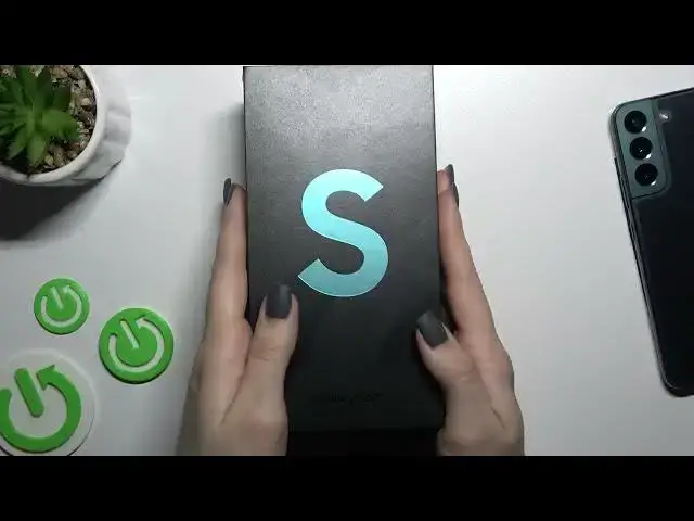 'Video thumbnail for Does SAMSUNG Galaxy S22+ Come With a Protective Case ? Let's Find Out!'