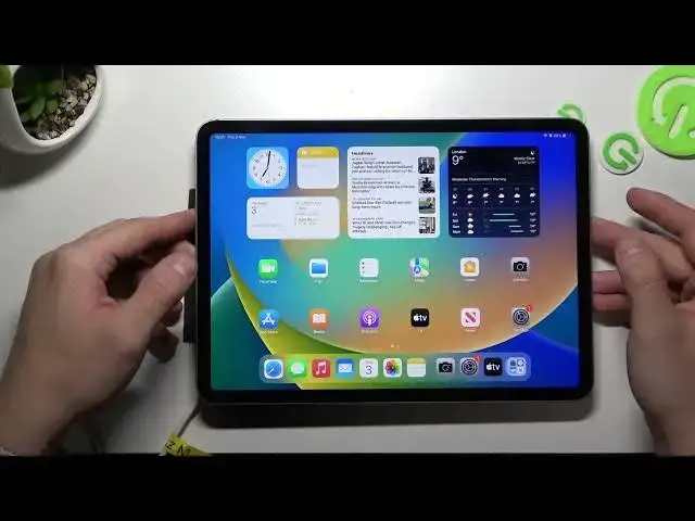 Video thumbnail for Does the iPad Pro 11'' 2022 Device Support the Wireless Charging? Let's Figure Out!