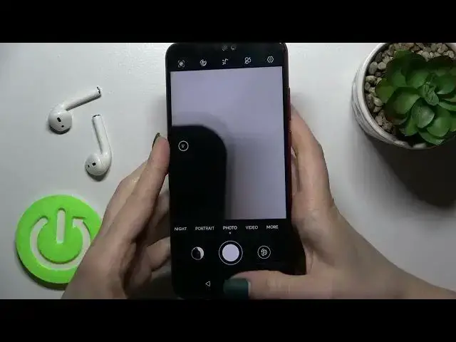 Video thumbnail for Photos Series on HUAWEI Honor 8x – Take Burst Shot