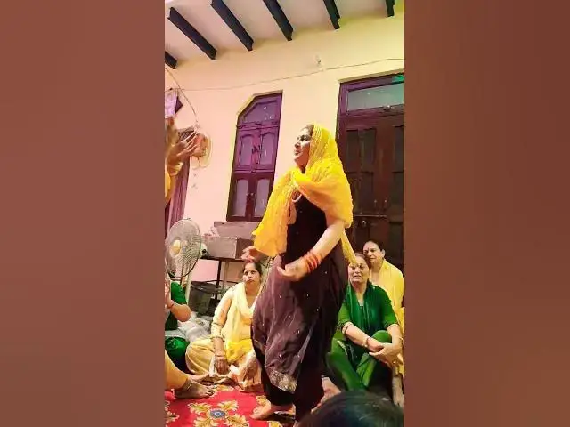 Video thumbnail for जितनी सुन्दर आप उतना सुन्दर डांस, सैल्यूट #happy_lokgeet #trending #viral #dance