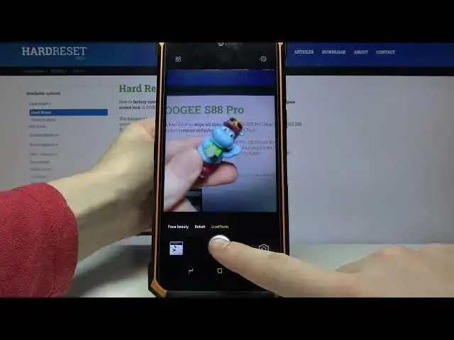 Video thumbnail for How to Take Live Photos on Doogee S88 Pro – Motion Photo