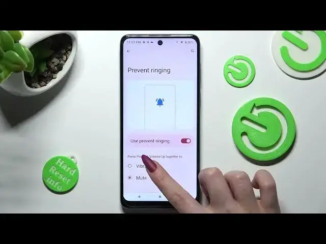 Video thumbnail for How to Find and Enter the Vibration Settings on a MOTOROLA Moto E32s - Haptic Feedback