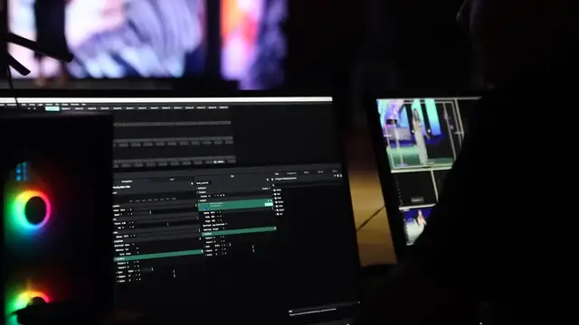 Video thumbnail for Make $10K_Month Creating Stunning AI Macro Videos!