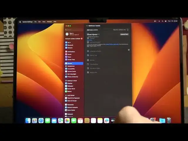 Video thumbnail for How To Check For & Download System Updates On Macbook Air M2 2023