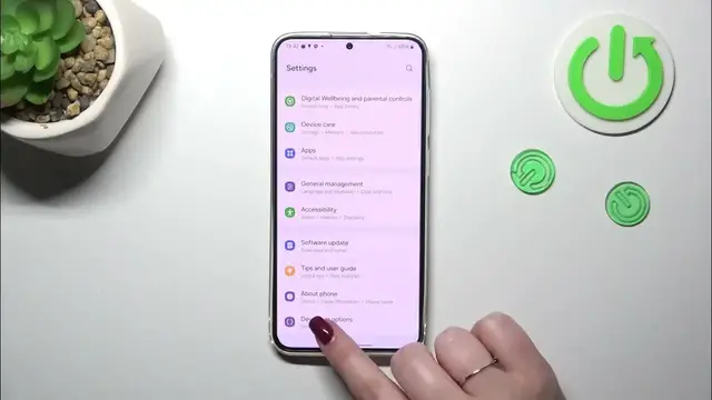 Video thumbnail for How to Enable Automatic System Updates on SAMSUNG Galaxy S24+