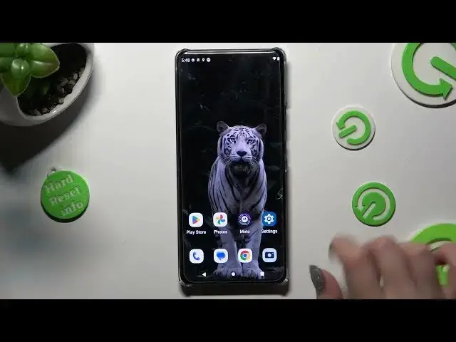 'Video thumbnail for How to Turn On/Off Auto Rotate Screen on Motorola Edge X40?'