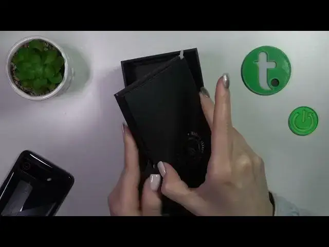 Video thumbnail for ASUS ROG Phone 7 - All Box Accessories Review - Unboxing