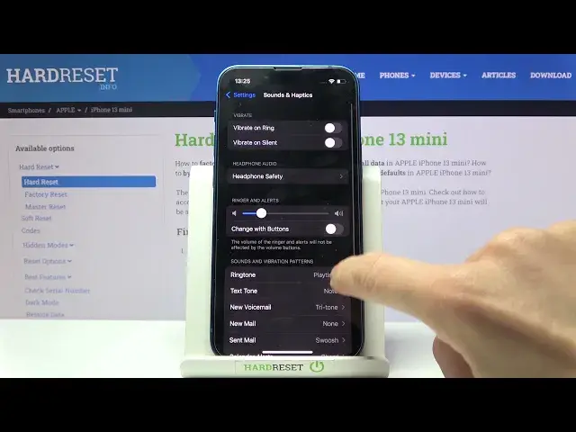 'Video thumbnail for How to Change Ringtone on iPhone 13 mini - Switch Incoming Call Sound in iOS'