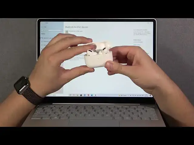 Video thumbnail for How to Connect AirPods to MICROSOFT Surface Go - Pair AirPods to Surface Go