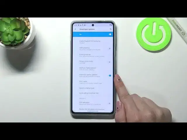 Video thumbnail for How to Turn On Auto System Updates on MOTOROLA Edge 20 Pro - Activate System Updates