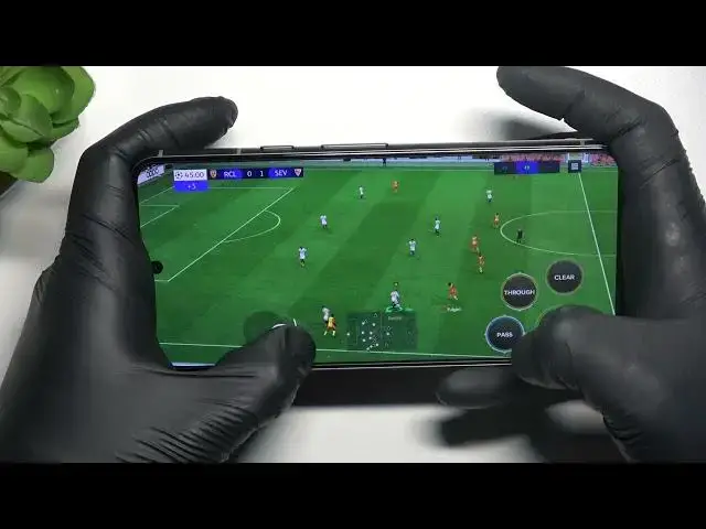 Video thumbnail for Google Pixel 8 - EA FC24 Mobile Gameplay