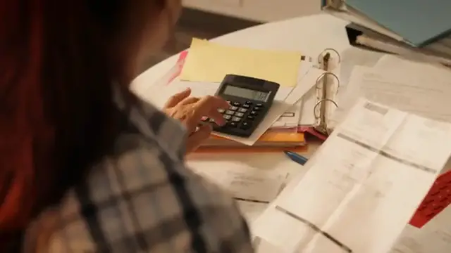 Video thumbnail for 6 Smart Ways You Should Be Saving Money