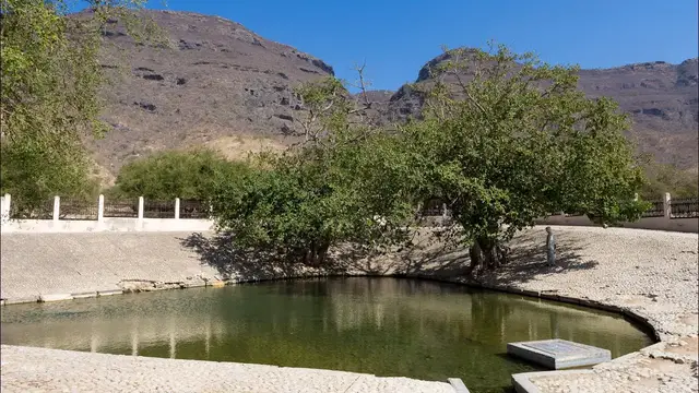 Video thumbnail for Quellgebiet Ayn Humran im Oman