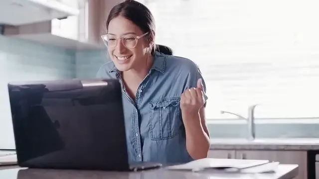 Video thumbnail for Use AI videos to make $4000_month - ChatGPT and InVideo tutorial