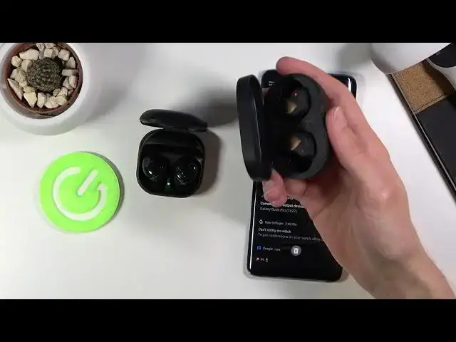 Video thumbnail for Galaxy Buds Pro UNBOXING | Samsung Buds