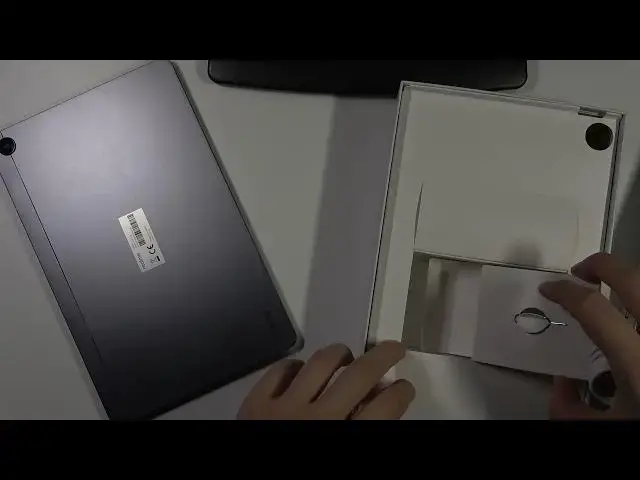 Video thumbnail for Does REALME Pad have Headphones inside Box – EU Distribution