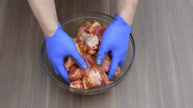 Video thumbnail for Cambodian style Pork Ribs With Lemongrass   khmer food cooking(720P HD)