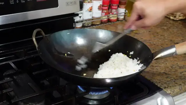 Video thumbnail for How To Make Kimchi Fried Rice 💖(720P HD)