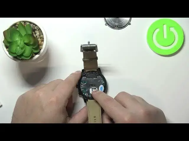 Video thumbnail for How to Insert SIM Card on LEMFO LEM5 – Enable Network Connection