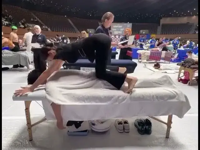 'Video thumbnail for campeonato de massagem'