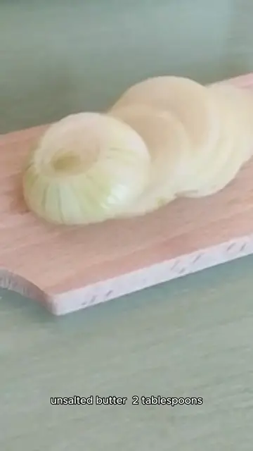 Video thumbnail for onion soup recipe