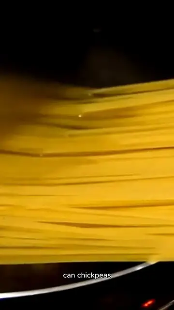 Video thumbnail for meditrranean pasta salad recipe