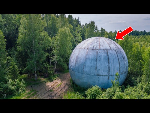 Video thumbnail for Man Hears a Strange Noise Near His Home — Then Finds Metal Object in the Forest