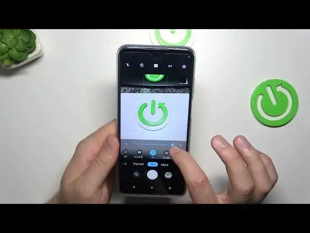 'Video thumbnail for Camera Pro Mode Overview On Motorola Moto G32'
