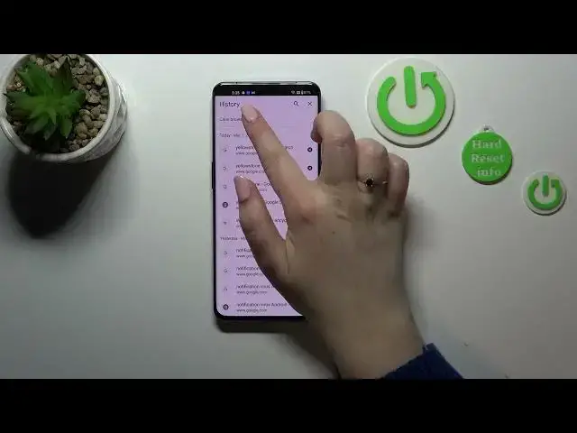 'Video thumbnail for How to Clear Browsing Data on OnePlus 11'