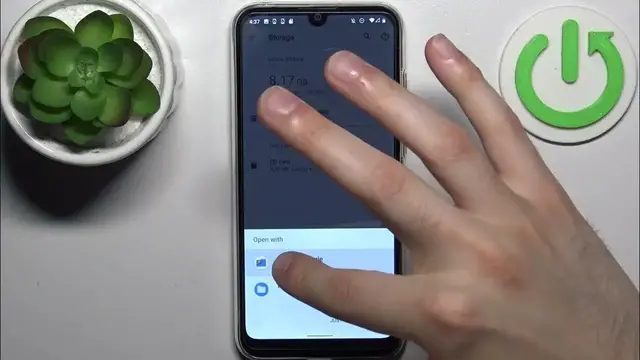 'Video thumbnail for How to Format SD Card on MOTOROLA Moto E6i - Erase External Storage'