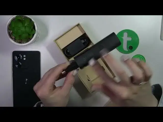 Video thumbnail for Does the MOTOROLA Edge 40 Phone Come with Charging Adapter? Let's Find Out!