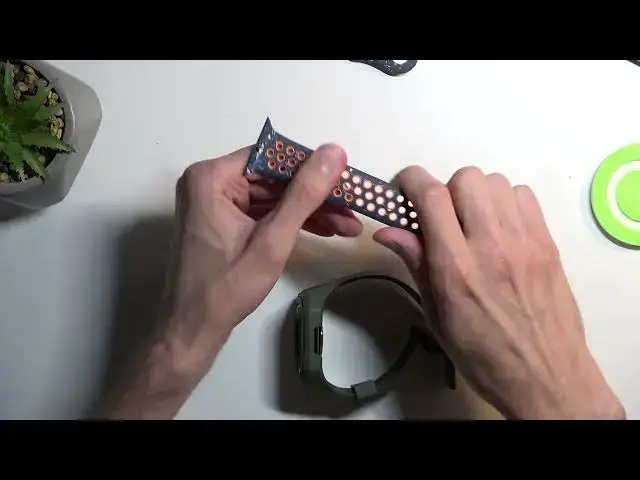 Video thumbnail for APPLE Watch 9  Unboxing and Apply UAG Case