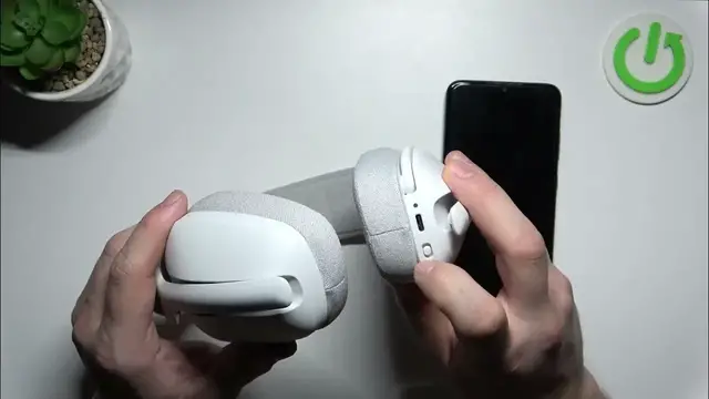 Video thumbnail for How To Turn On & Off Logitech Zone Vibe 100
