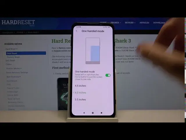 Video thumbnail for How to Turn On One Handed Mode in XIAOMI Black Shark 3 – One Hand Options