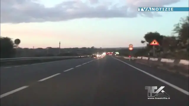 Video thumbnail for In arrivo 172 milioni per le strade siciliane. Fra le opere previste, l’ammodernamento della Strada