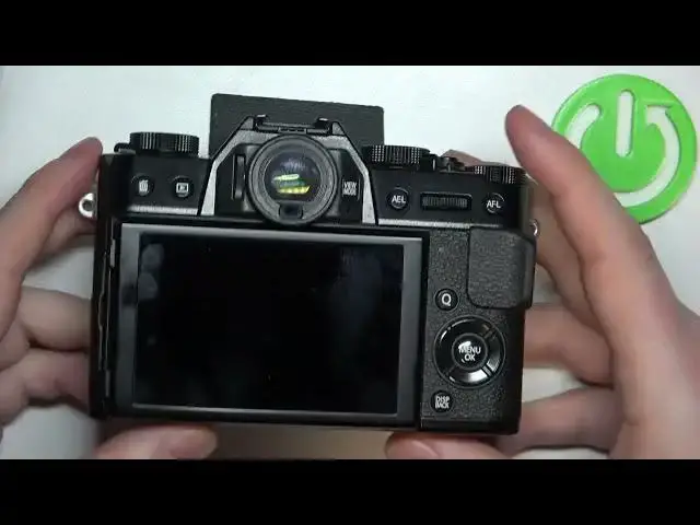 Video thumbnail for Quick & Easy: How to Turn Fujifilm X-T20 On & Off