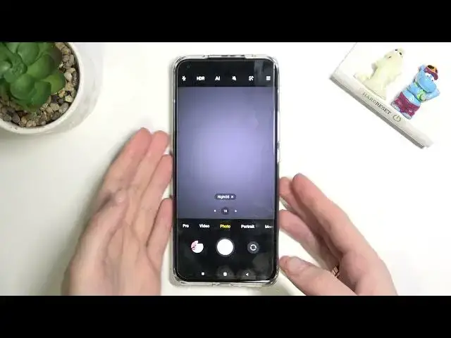Video thumbnail for How to Take Burst Shot on XIAOMI Mi 11 Ultra - Enter Camera Advanced Settings