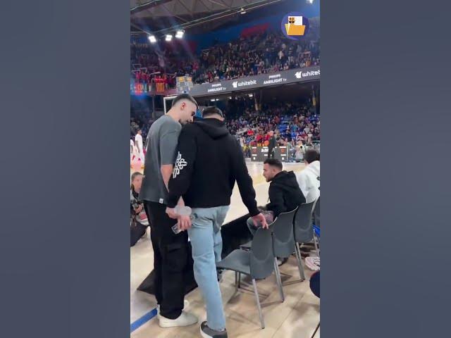 Video thumbnail for Eric García, Gerard Martín y Joan García apoyaron al Barça Basket frente al Real Madrid 🤝