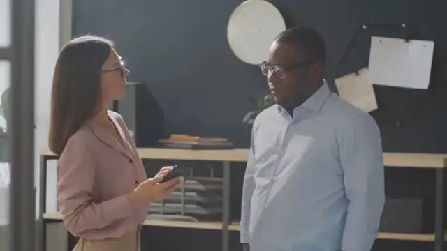 Video thumbnail for Comparing Verizon Plans: Which One Is Best for You?