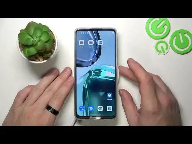 'Video thumbnail for Does MOTOROLA Moto G62 Support Wireless Charging? - Battery Settings'