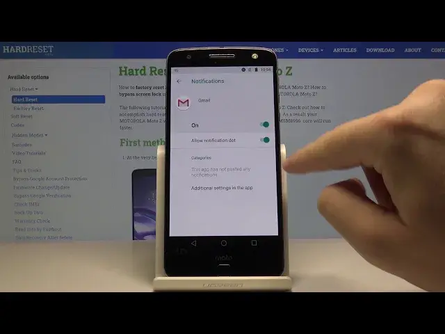 'Video thumbnail for How to Manage Notifications in Motorola Moto Z - Set Up Notifications'