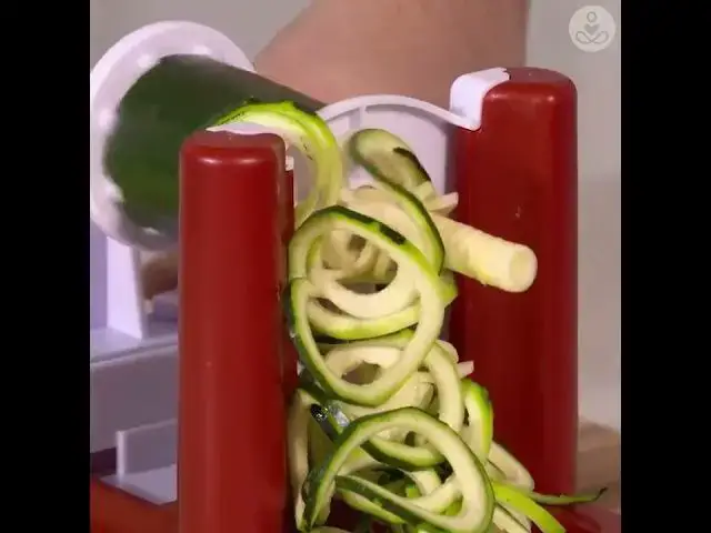 Video thumbnail for Zucchini Noodles with Avocado Sauce