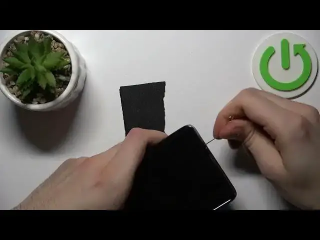 'Video thumbnail for How to Remove SIM Card Slot From SAMSUNG Galaxy S10'