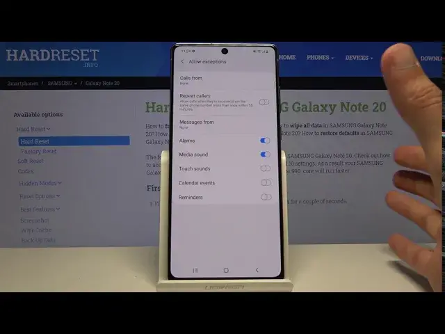 'Video thumbnail for How to Activate Do Not Disturb Mode in SAMSUNG Galaxy Note 20 – Block Sounds & Vibrations'