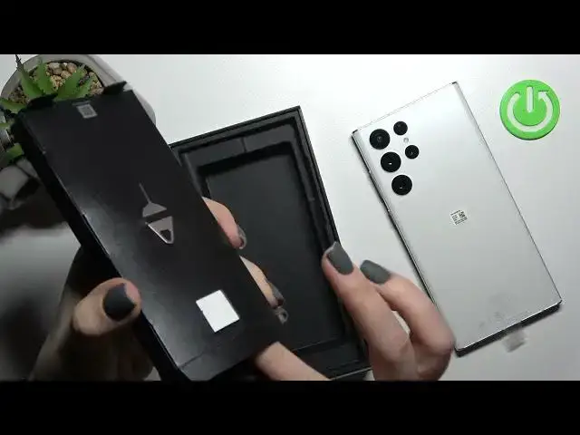 'Video thumbnail for In the box of the Samsung Galaxy S22 Ultra, is there a USB cable?'